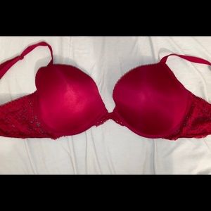Victoria’s Secret Red Lace Push-Up Bra 38D